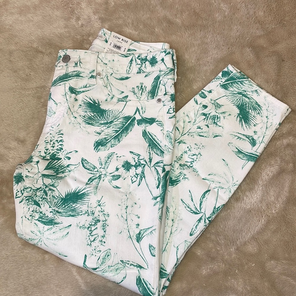 New! Lucky Brand Low Rise Crop 🍃